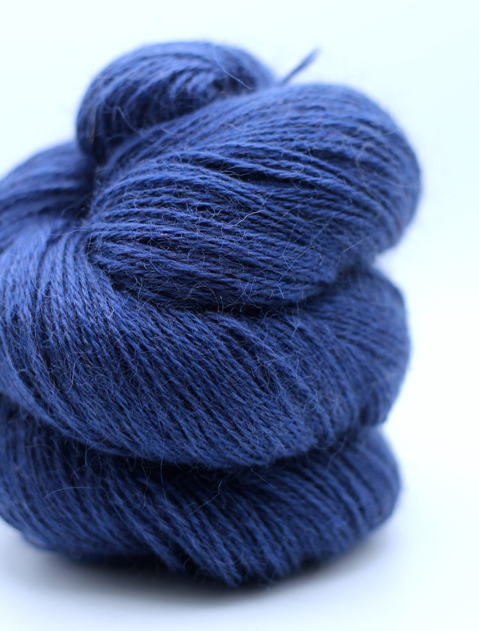 Devonia 4ply Garn in Dark Skies von John Arbon Textiles