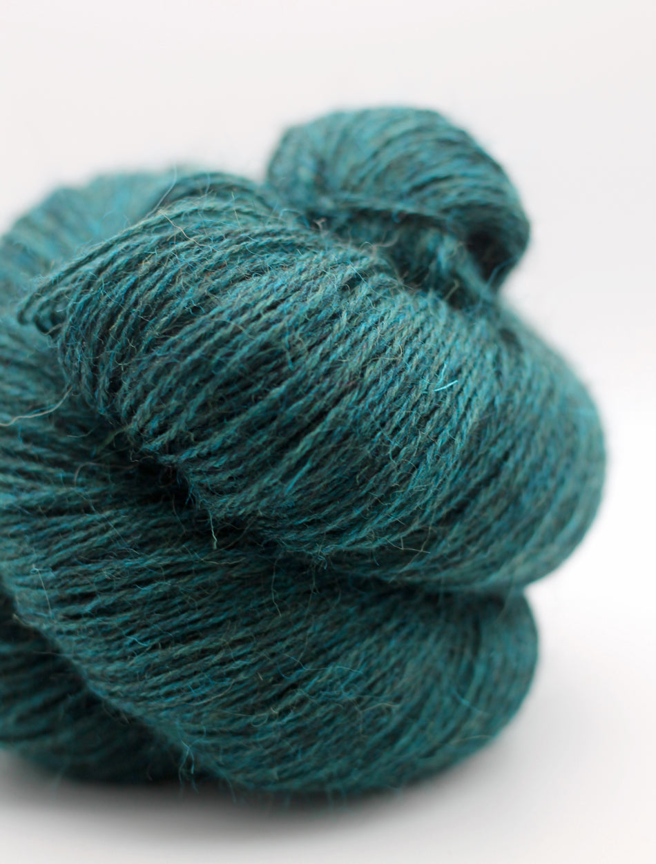 Fil Devonia 4ply en Midnight Glade de John Arbon Textiles