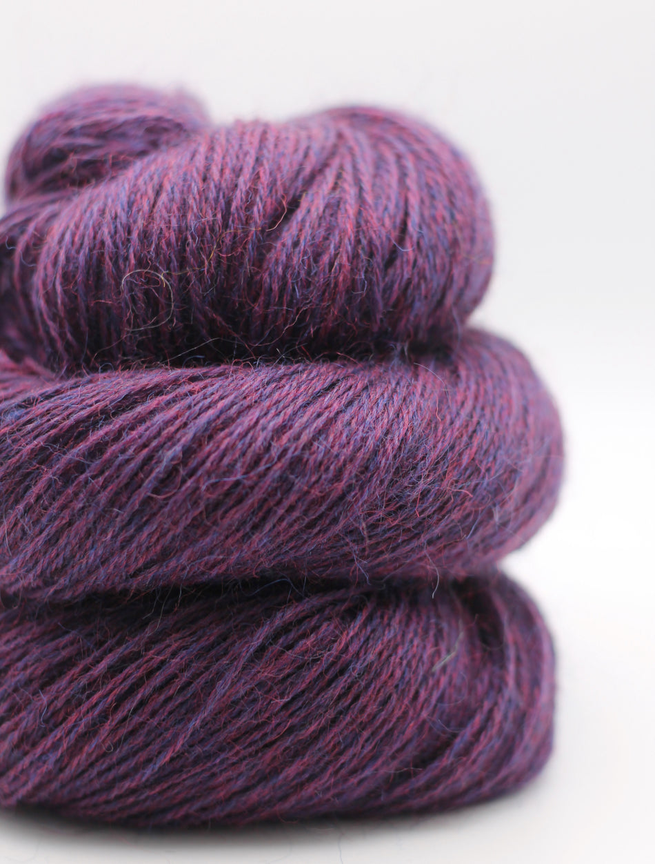 Devonia 4ply Garn in Nightshade von John Arbon Textiles