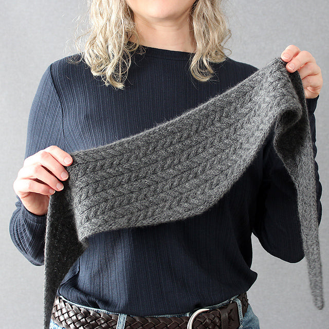 Elisabeth Scarf by Lisa Hannes