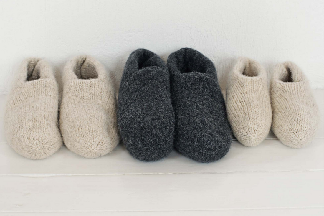 Flock & Friends Advent Calendar day 3 - Double Slippers by Liv Stangeland