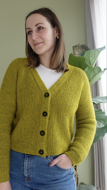 Midland Cardigan by Laura Penrose - Golden Knob